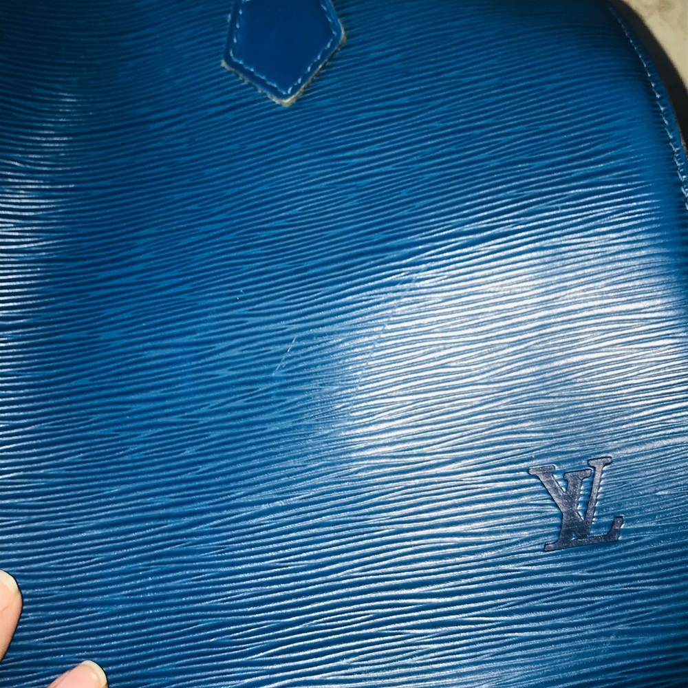 LOUIS VUITTON | Handbag - Picture 3 of 8
